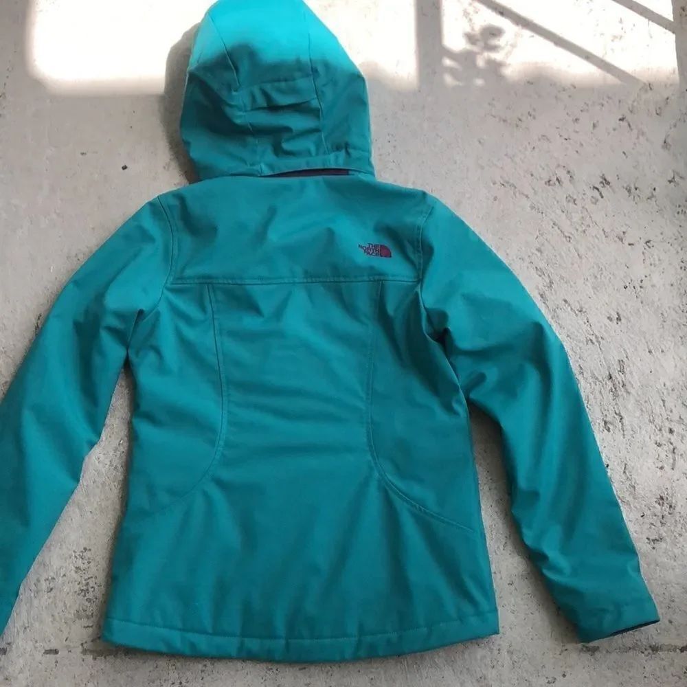 North Face Jacket - Picture 3 of 9